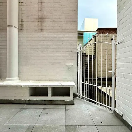 Lägenhet Moderne Au Coeur Du Quartier Saint Adalbert *