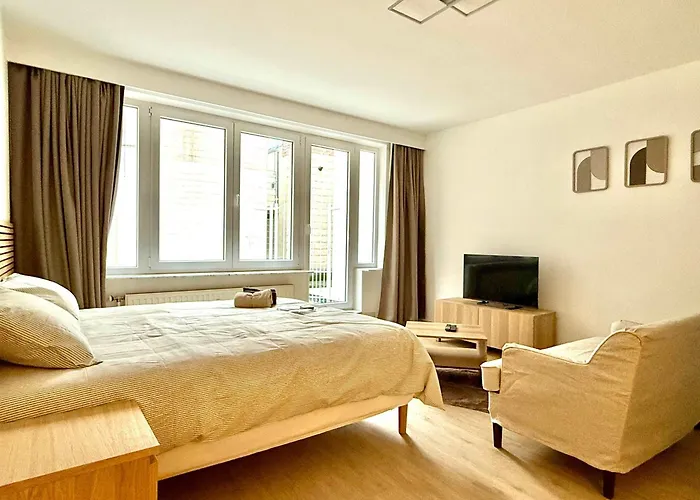 Moderne Au Coeur Du Quartier Saint Adalbert Lägenhet *